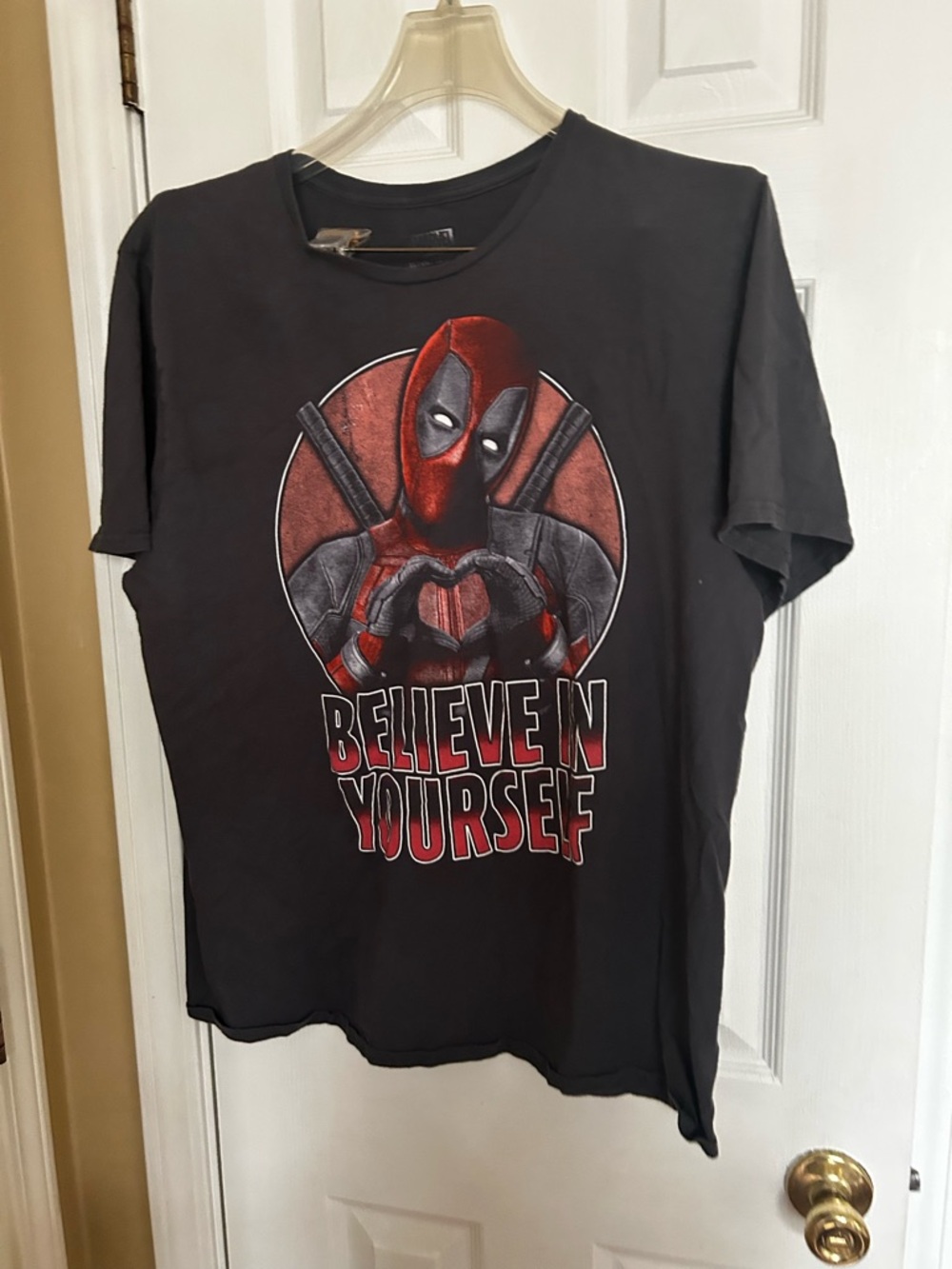 Marvel Deadpool 'Believe In Yourself' Graphic Tee - Black & Red